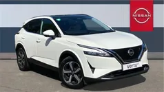 White Used 2022 Nissan Qashqai N-Connecta SUV | £17,098 (Fair price)