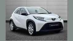 White Used 2023 Toyota Aygo PURE Hatchback | £12,595 (Fair price)