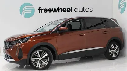 Used Peugeot 5008 Allure Premium 131 HP (96 kW) 2022 SUV