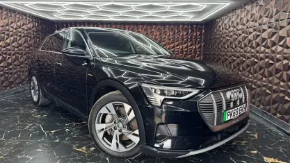 Usado Audi e-tron 300 kW (408 CV) 2020 SUV