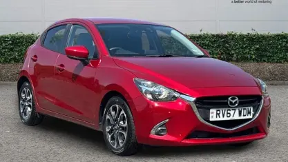 Used Mazda 2 Inclusive 90 HP (66 kW) 2017 Red Hatchback