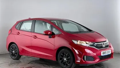 Used Honda Jazz SE 102 HP (75 kW) 2019 Red Hatchback