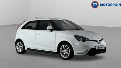Used MG MG3 106 HP (77 kW) 2017 White Hatchback