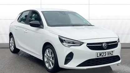 Used Vauxhall Corsa Design Edition 101 HP (74 kW) 2023 White Hatchback