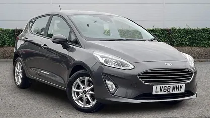 Used Ford Fiesta Zetec 101 HP (74 kW) 2018 Hatchback