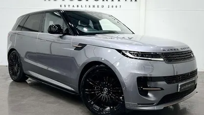 Used 2025 Land Rover Range Rover Sport SE Dynamic SUV | £68,990 (Fair price)