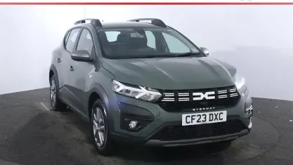 Used Dacia Sandero Expression 91 HP (66 kW) 2023 Green Hatchback