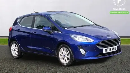 Usado Ford Fiesta Zetec 101 HP (74 kW) 2018 Azul Citadino
