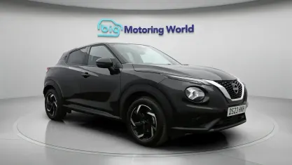 Usado Nissan Juke N-Connecta 114 HP (83 kW) 2023 Preto SUV