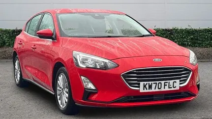 Used Ford Focus Titanium 125 HP (91 kW) 2020 Red Hatchback
