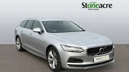 Used Volvo V90 Momentum 197 HP (144 kW) 2021 Estate
