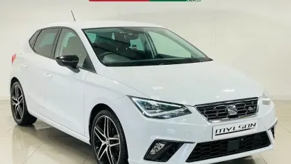 Used Seat Ibiza FR Sport 80 HP (58 kW) 2019 White Hatchback