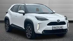 White Used 2023 Toyota Yaris Cross Design SUV | £21,150 (Fair price)