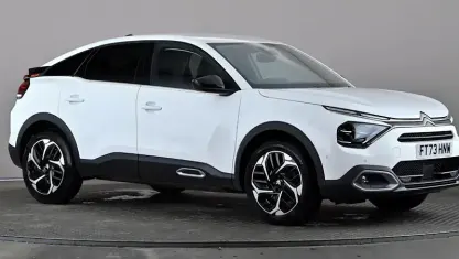 Used Citroën C4 PureTech 131 HP (96 kW) 2023 White SUV