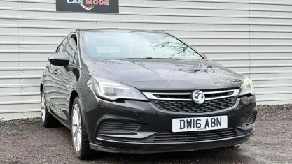 Usado Vauxhall Astra Design Edition 136 HP (100 kW) 2019 Citadino