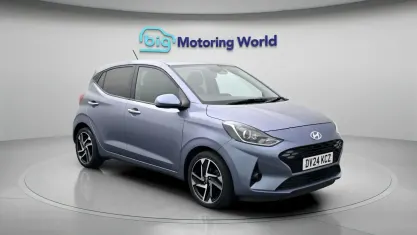 Used Hyundai i10 Premium 67 HP (49 kW) 2023 Blue Hatchback