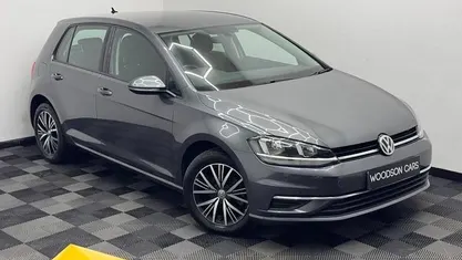 Grey Used 2017 VW Golf VII SE Hatchback | £9,000 (Fair price)
