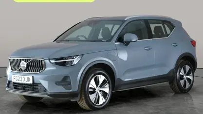 Used Volvo XC40 Core 211 HP (155 kW) 2022 Grey SUV