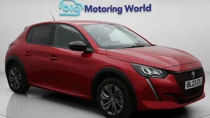 Used Peugeot e-208 Allure+ 100 kW (136 HP) 2023 Hatchback
