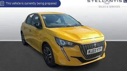 Used Peugeot 208 Allure+ 102 HP (75 kW) 2023 Hatchback