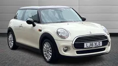White Used 2016 Mini Cooper Hatchback | £12,590 (Fair price)