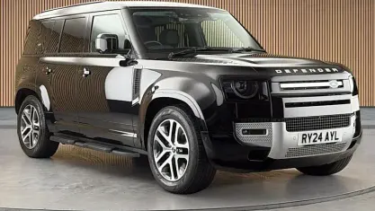 Used Land Rover Defender 249 HP (183 kW) 2024 Black SUV