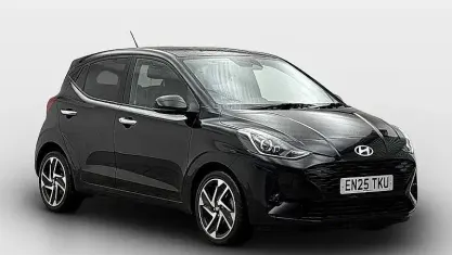 Used Hyundai i10 Premium 79 HP (58 kW) 2025 Black Hatchback