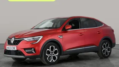 Usado Renault Arkana Techno 140 HP (102 kW) 2023 Vermelho SUV