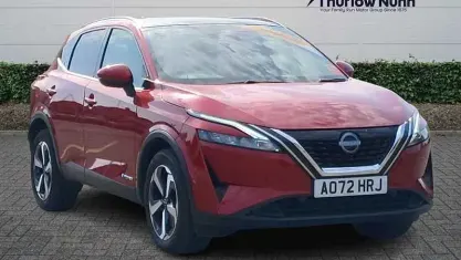 Used Nissan Qashqai N-Connecta 190 HP (139 kW) 2022 Red SUV