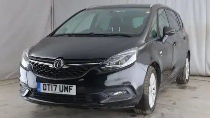 Used Vauxhall Zafira Tourer SRi 135 HP (99 kW) 2017 MPV