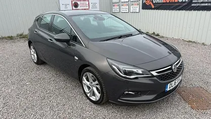 Used Vauxhall Astra SRi 150 HP (110 kW) 2019 Hatchback