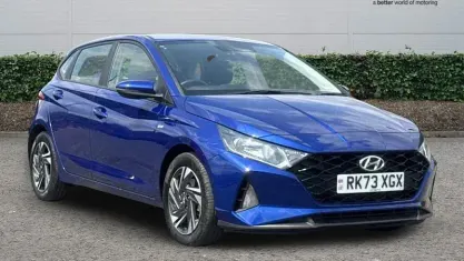 Used Hyundai i20 SE 101 HP (74 kW) 2023 Blue Hatchback