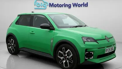 Used 2025 Renault 5 E-Tech Urban Hatchback | £21,500 (Fair price)