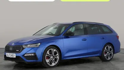 Used Skoda Octavia vRS 245 HP (180 kW) 2023 Blue Estate