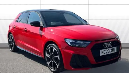 Usado Audi A1 Sportback Black Edition 95 HP (69 kW) 2026 Citadino