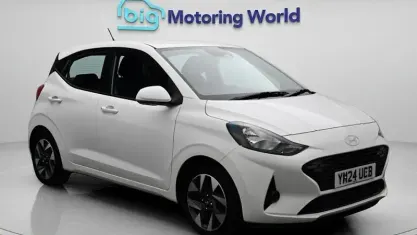 Used Hyundai i10 Advanced 63 HP (46 kW) 2024 White Hatchback