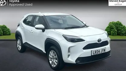 Used 2025 Toyota Yaris Hybrid Estate | £21,804 (Good price)