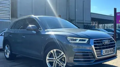 Usado Audi Q5 S-Line 245 HP (180 kW) 2019 Cinzento SUV