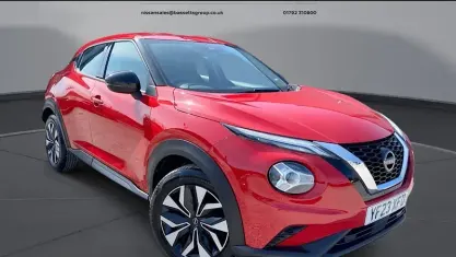 Used Nissan Juke Acenta 114 HP (83 kW) 2023 Red SUV