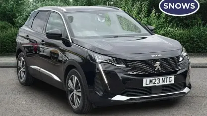 Second-hand Peugeot 3008 Allure+ 131 CP (96 kW) 2023 Negru SUV