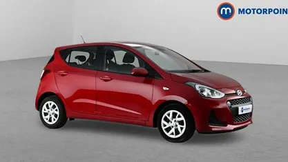 Used Hyundai i10 SE 67 HP (49 kW) 2019 Red Hatchback