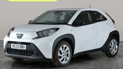 Usado Toyota Aygo X PURE 72 HP (52 kW) 2025 SUV