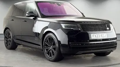 Używany Land Rover Range Rover SE 441 KM (324 kW) 2023 Czarny SUV