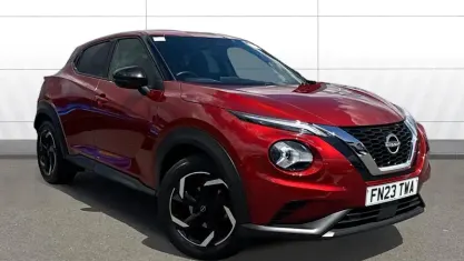 Used Nissan Juke N-Connecta 114 HP (83 kW) 2023 Red SUV