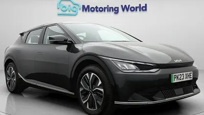 Begagnad Kia EV6 Air 167 kW (228 HK) 2023 Grå SUV