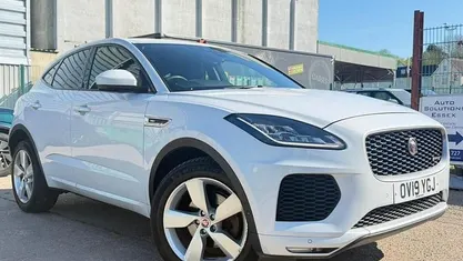 Used Jaguar E-Pace R-Dynamic 179 HP (131 kW) 2019 White SUV