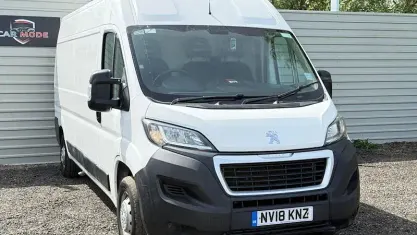 Used Peugeot Boxer 131 HP (96 kW) 2018 White Van
