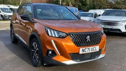 Used Peugeot 2008 GT 131 HP (96 kW) 2022 Orange SUV