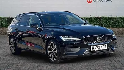 Black Used 2022 Volvo V60 Core Estate | £18,999 (Fair price)