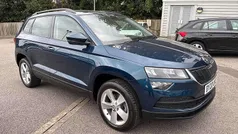 Petrol blue metallic Used 2020 Skoda Karoq SE SUV | £18,995 (Fair price)